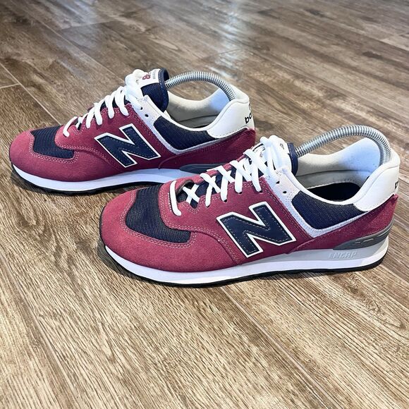 New Balance Classics 574 Shoes Men’s Size 9 Red/Navy Casual EUC Casual Walking - Picture 1 of 16